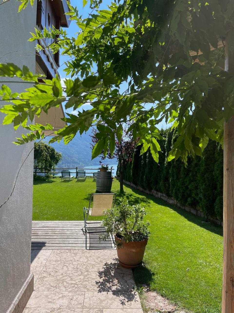 Villa La Dama Del Lago โมลเวโน ภายนอก รูปภาพ